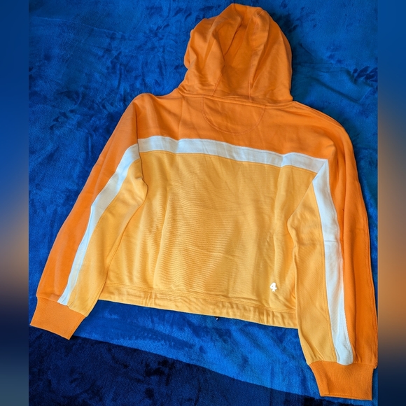 SOLD*******4 Laps Rush Pullover Hoodie oranges and whites NWT size Large - Picture 2 of 6